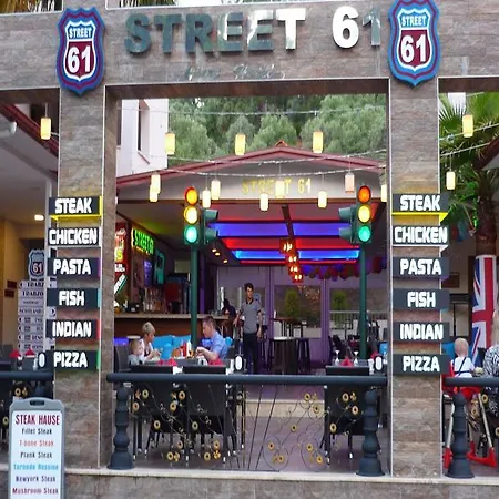 Street61 * Sarigerme